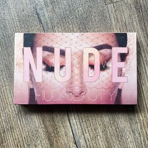 HUDA BEAUTY NUDE Eyeshadow Palette